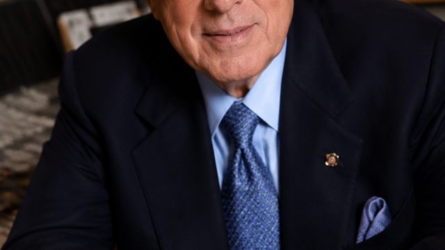 Remembering the Legacy of Clive Davis: An Industry Icon Departed | local casinos, jpcash slot, papa 