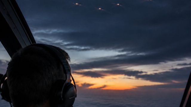Unexplained Drone Formation Sighted by US Pilot Before Incident | internet poker, qq138 slot